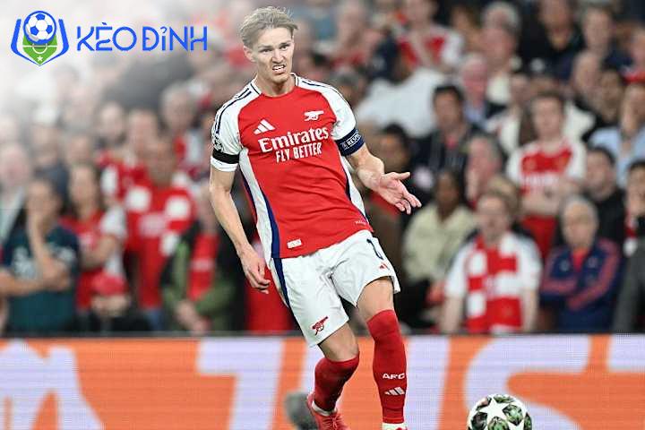 Arsenal Cần Thay Đổi Chiến Thuật Trong Trận Lượt Về?