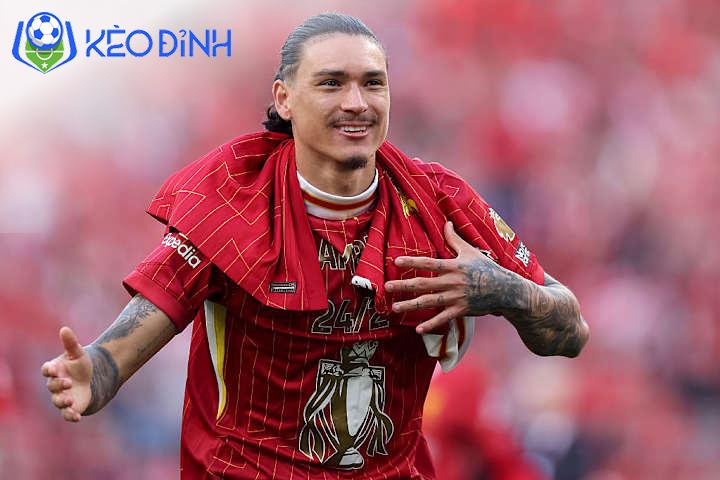 Áp Lực Cần Thay Thế và Kế Hoạch Của Liverpool