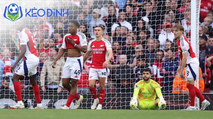 Arsenal “tự bắn vào chân” trước thềm đại chiến PSG: Pháo thủ trả giá đắt vì chủ quan?
