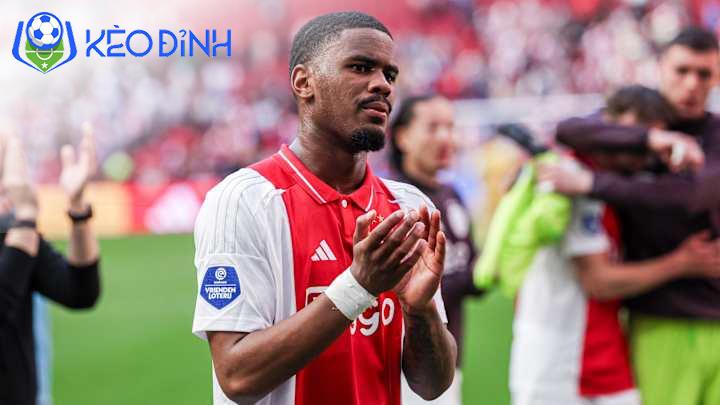 Taiwo Awoniyi: Chân Dung Tiền Đạo Tài Năng