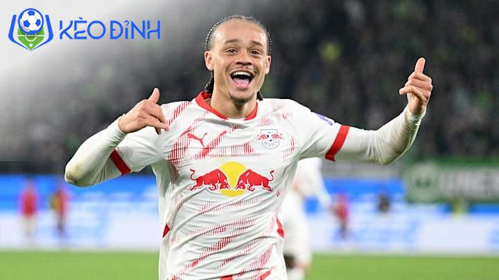 Xavi Simons Rục Rịch Ra Đi: Premier League Đại Chiến, Ai Sẽ Giành “Viên Ngọc Quý” Bundesliga?