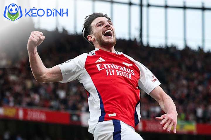 Ai sẽ là HLV xuất sắc nhất Premier League 2024/25?